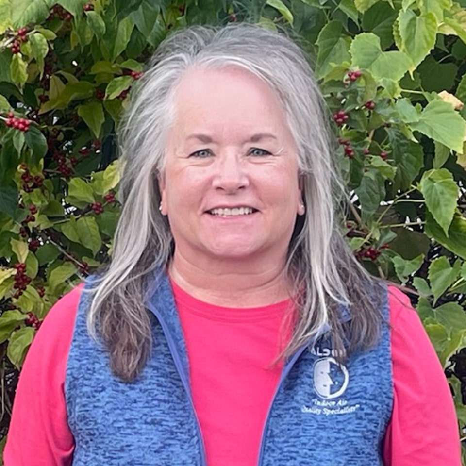 Team Member Leslie